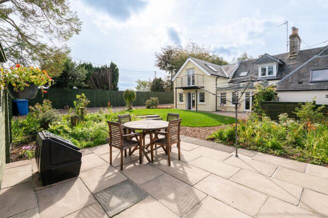 2ND PATIO