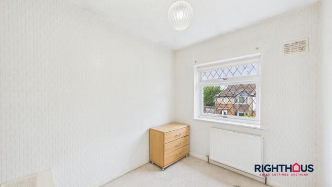3 bed Semi-Detached to rent Image 12