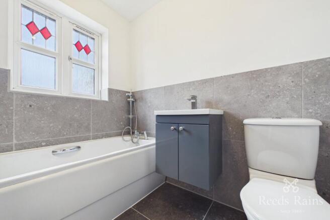 3 bed Semi-Detached for sale Image 11