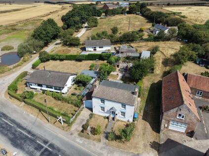 Main Street, Buckton