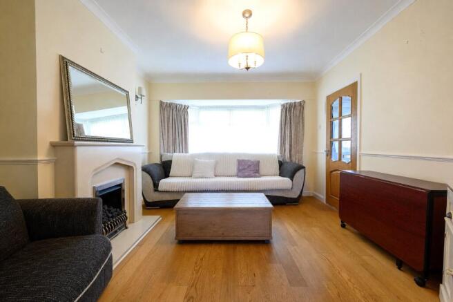 3 bed Semi-Detached for sale Image 5