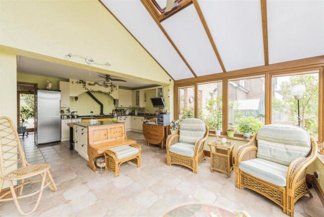 25 Spaldwick Road ph20.jpg