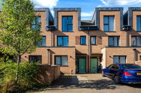 Reynard Way, Brentford, TW8