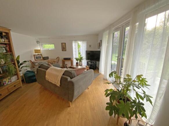 ANNEXE SITTING ROOM 2.jpg