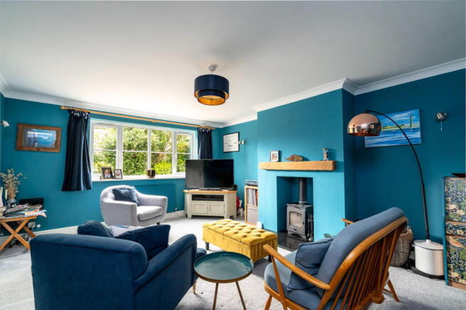 4 bed Detached for sale Image 3