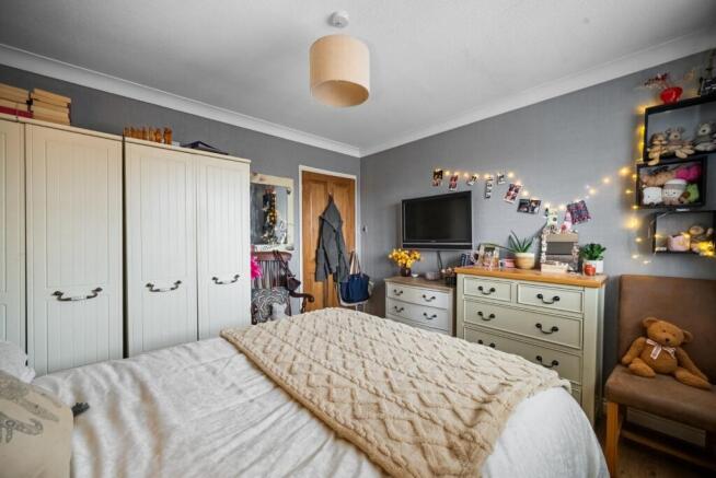 3 bed Terraced for sale Image 9
