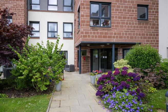 Oakwood Court0005.jpg