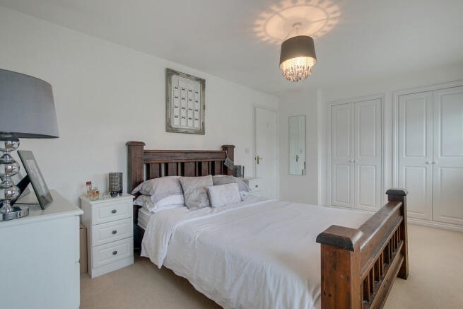 Master Bedroom - ...
