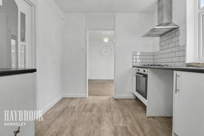3 bed Semi-Detached for sale Image 6