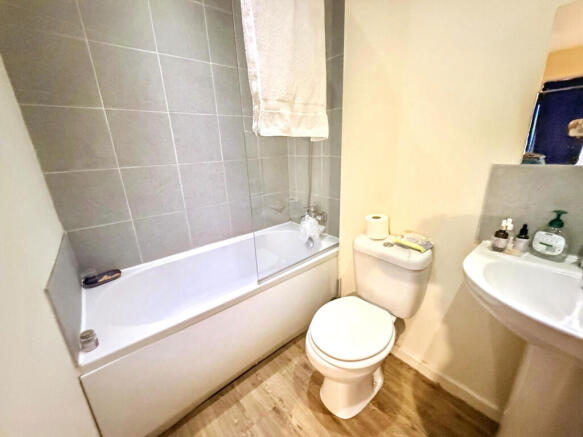 1 bed Apartment for sale Image 6