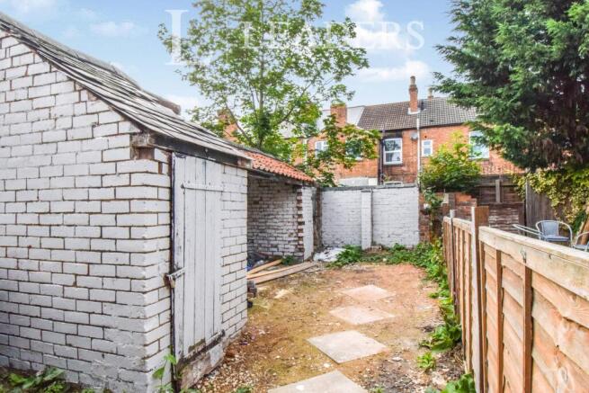 Russell Street, (back double), LE11 - More