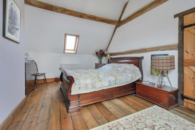 BEDROOM 2