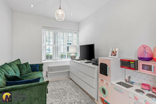 PLAYROOM / STUDY
