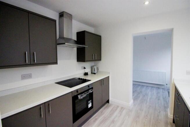 Kitchen 3.JPG