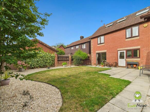 EweMove Basingstoke Olivers Close 