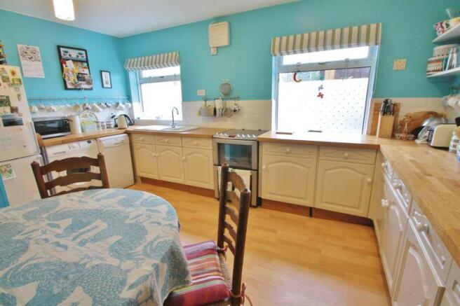Kitchen/dining...