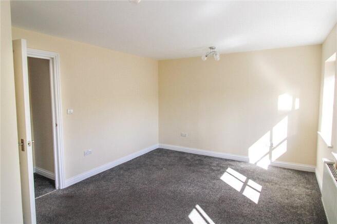 3 bed Apartment for sale Image 6