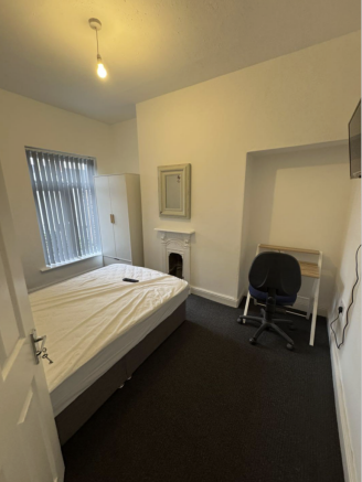3 bed House to rent Image 6