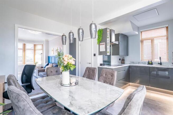 Kitchen/Dining Room