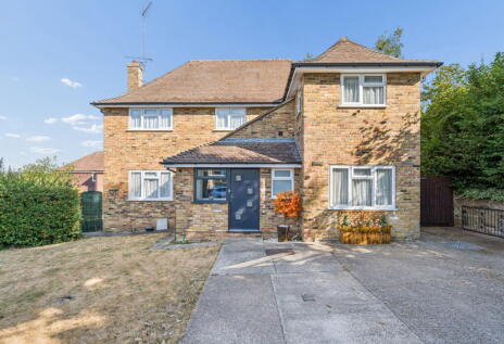 Mark Drive, Chalfont St. Peter, Gerrards Cross, SL9 0PP