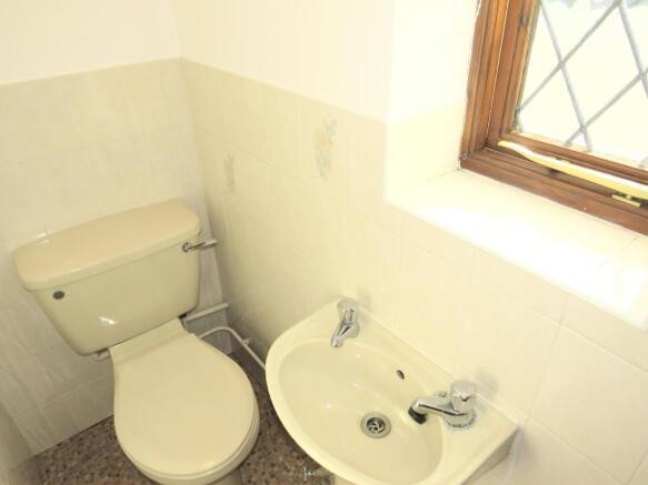 Cloakroom/wc