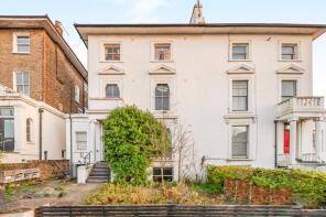 Flat A, 260, Camden Road, London NW1 9AB