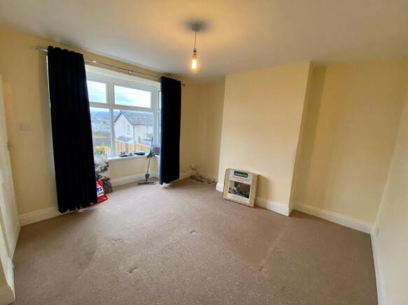 3 bed House to rent Image 4