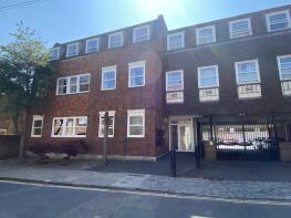 Flat 4, Castle Gate House, Crow Lane, Rochester ME1 1BQ