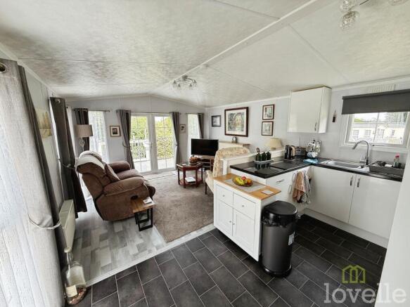 Kitchen/Living Room