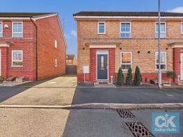 28, Station Court, Cannock WS11 0EJ