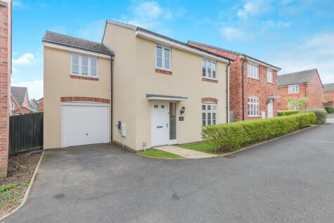 Clos Ystwyth, Caldicot