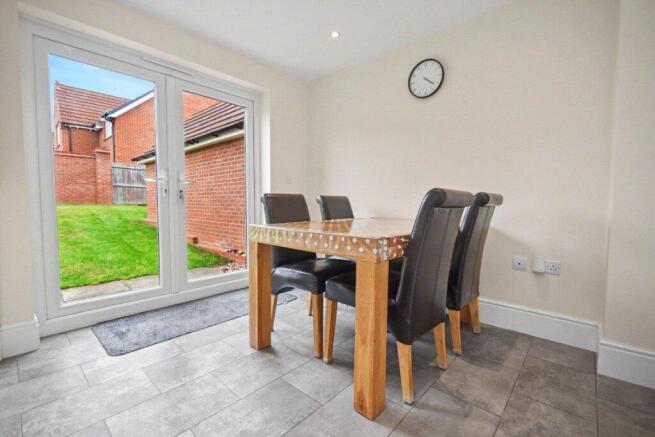4 bed Detached for sale Image 12