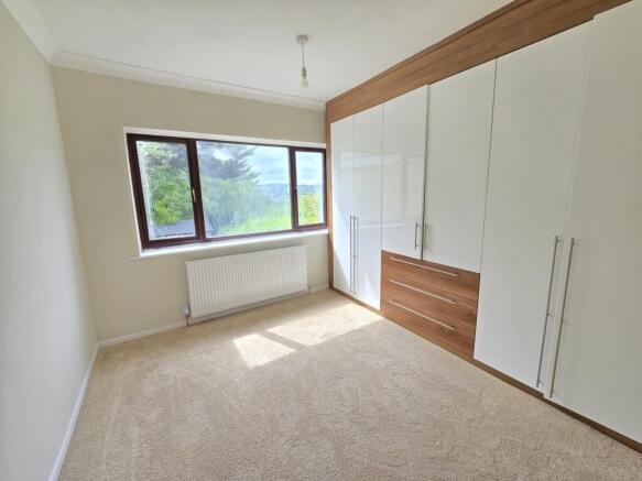 3 bed Bungalow for sale Image 8
