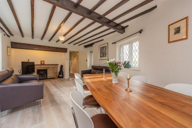 Long-Lane-Leicester-detached-house-IMG_0038.jpg