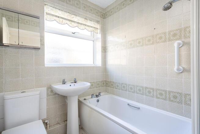 2 bed Semi-Detached Bungalow for sale Image 9