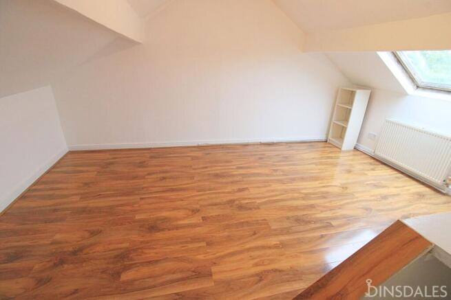 3 bed Terraced to rent Image 8