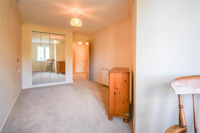 West Mills, Newbury, Berkshire, RG14 photo 4