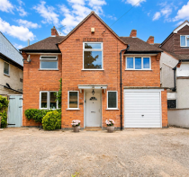 125, Lutterworth Road, Leicester LE2 8PL