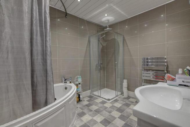 Bath 1.jpg