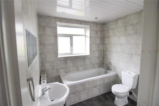 3 bed Semi-Detached for sale Image 11