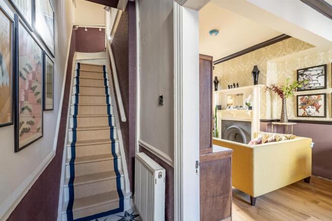 3 bed Town House for sale Image 9