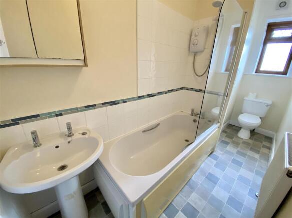 2 bed Terraced for sale Image 9