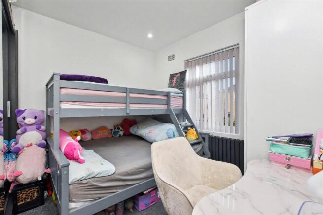 3 bed Semi-Detached for sale Image 6