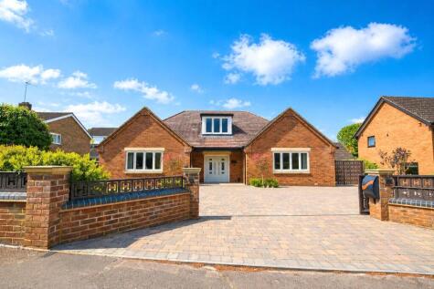 Abington Park Crescent, Abington, Northampton, NN3