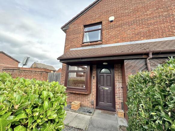 Gibson Road, Dagenham, Redbridge photo 3