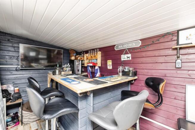 3 bed Semi-Detached for sale Image 8