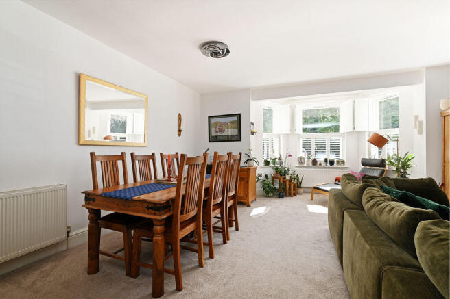 2 bed Apartment for sale Image 6