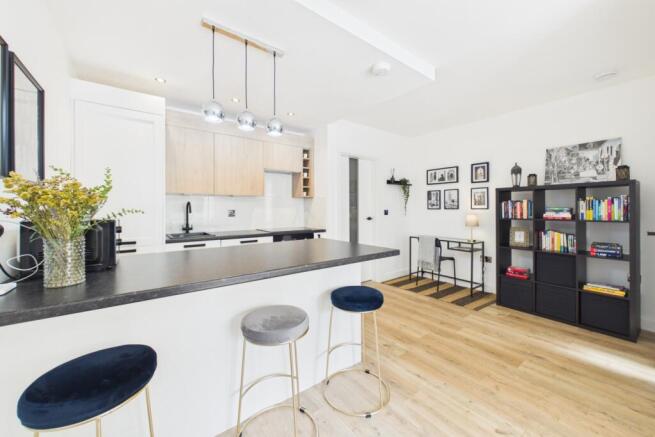 1 bed Apartment for sale Image 6