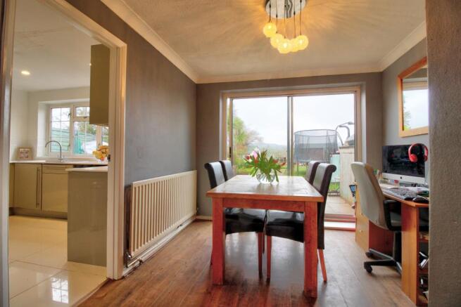 DiningArea