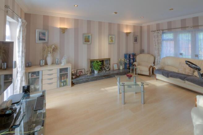 Formal Lounge